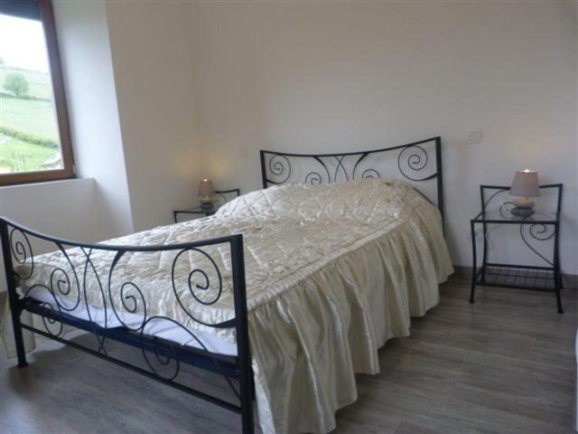 Gite Oustal Belcastel  Екстер'єр фото